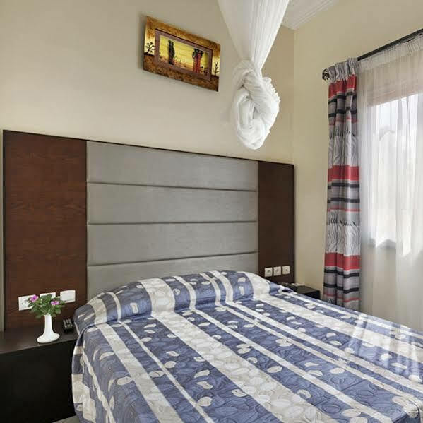 Dunia Hotel Ouagadougou Loumbila Kültér fotó