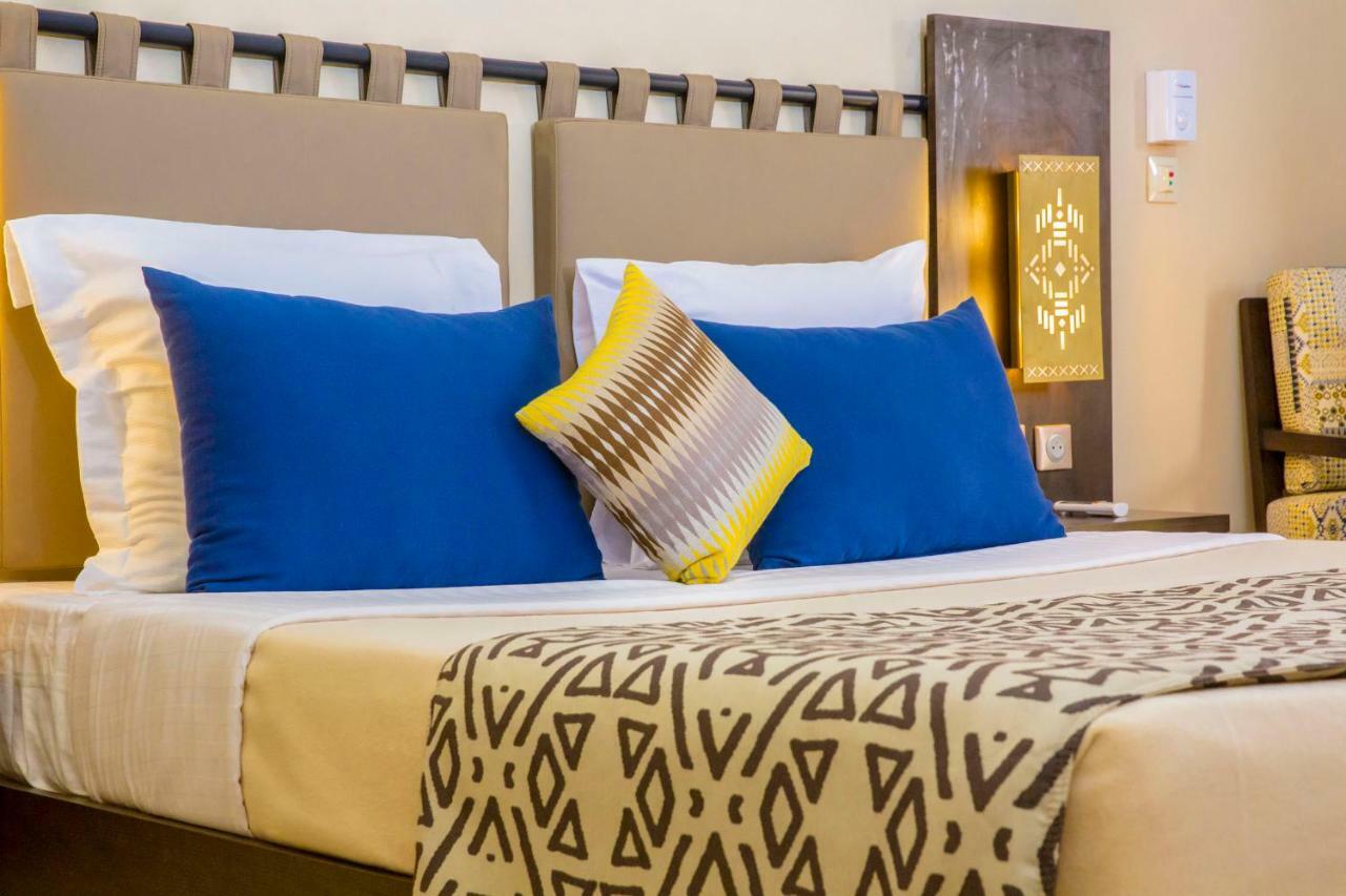 Dunia Hotel Ouagadougou Loumbila Kültér fotó