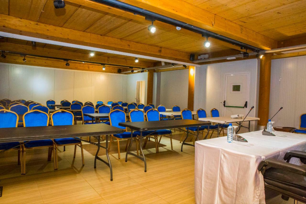 Dunia Hotel Ouagadougou Loumbila Kültér fotó